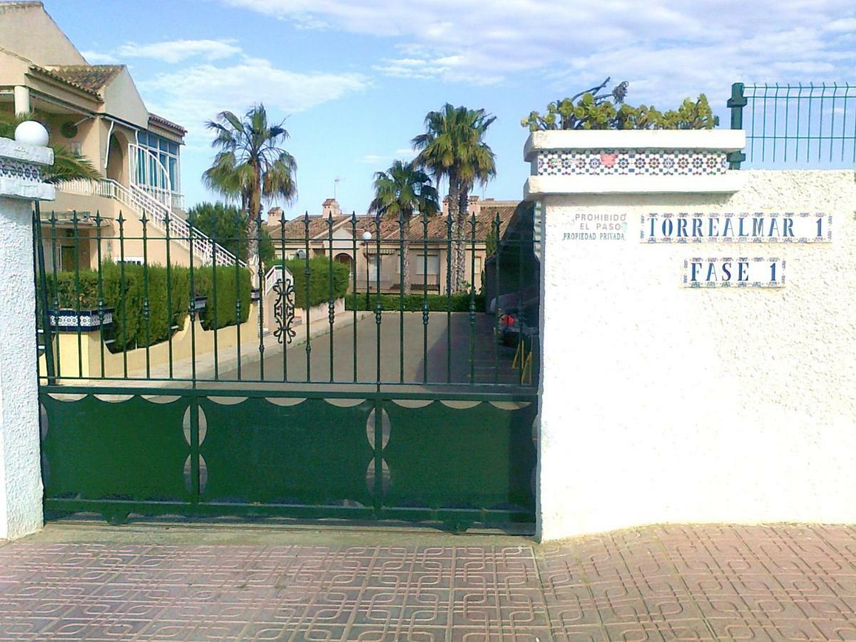 Residencial Torrealmar Con Vistas Appartement Torrevieja Buitenkant foto